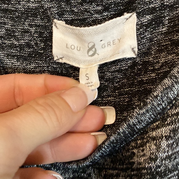 Amazing sleeveless gray knit dress with elastic waist 😍😍😍 - Picture 5 of 9